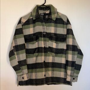 Zara Green Plaid Shacket oversized boxy size small jacket